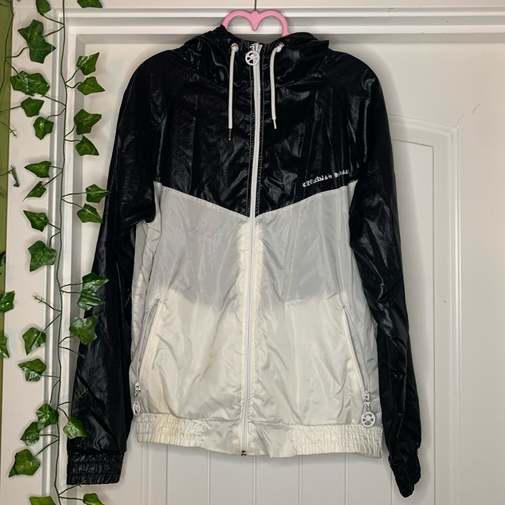 CRIMINAL DAMAGE BLACK AND WHITE WINDBREAKER